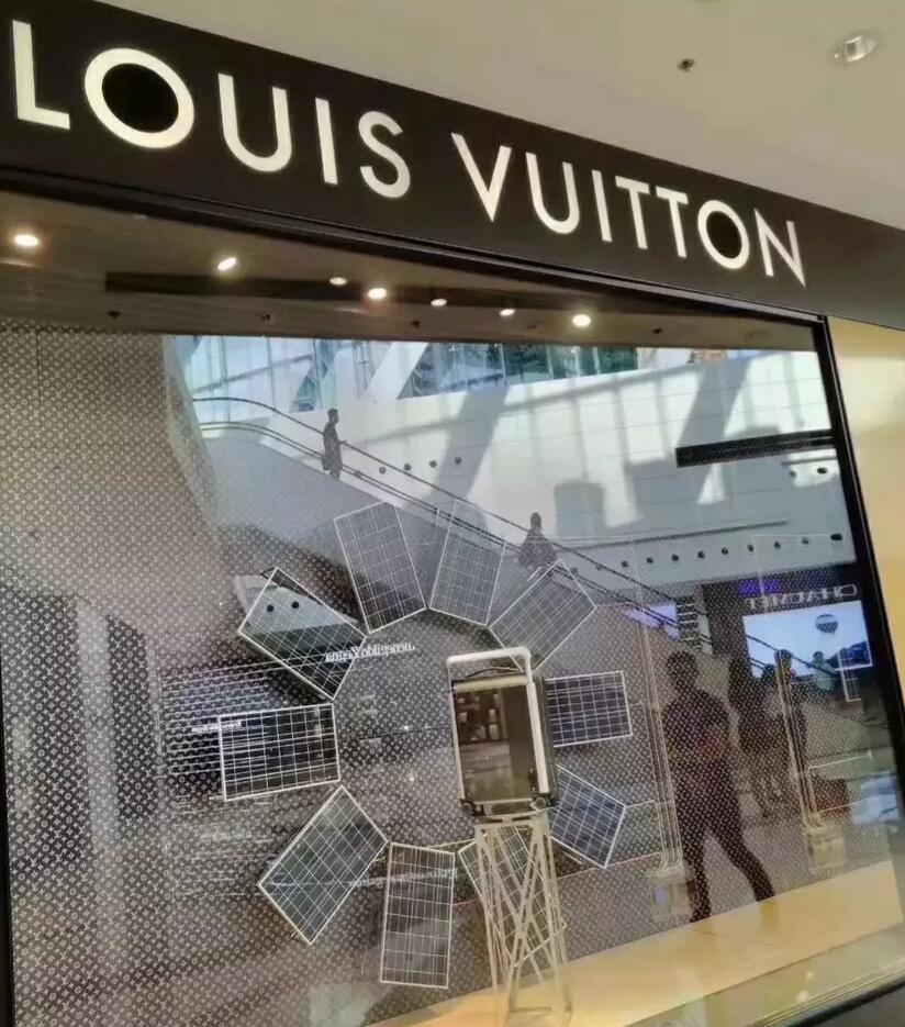 路易威登橱窗